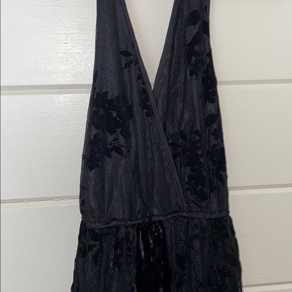 Band of Gypsies Flocked Floral Lace Maxi Dress - Picture 6 of 8